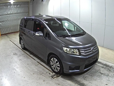 HONDA FREED SPIKE