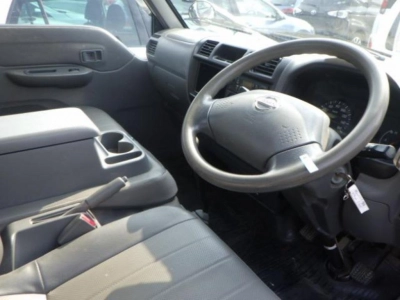 NISSAN VANETTE TRUCK