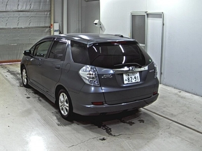 HONDA FIT SHUTTLE HYBRID