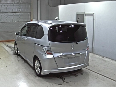 HONDA FREED HYBRID