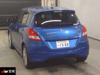 SUZUKI SWIFT