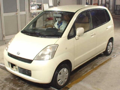 SUZUKI MRWAGON