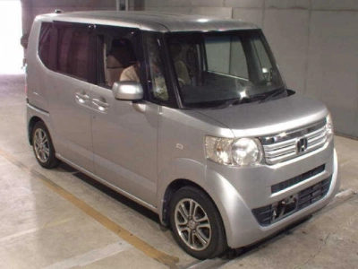 HONDA N BOX +