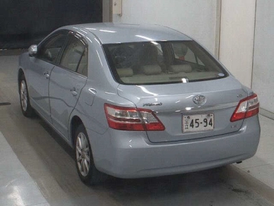 TOYOTA PREMIO