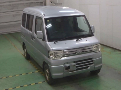 MITSUBISHI MINICAB