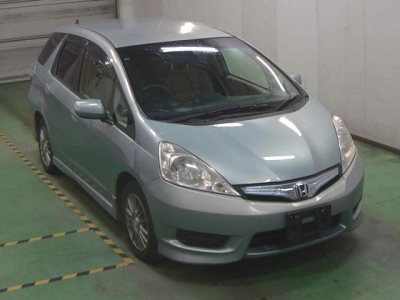 HONDA FIT SHUTTLE