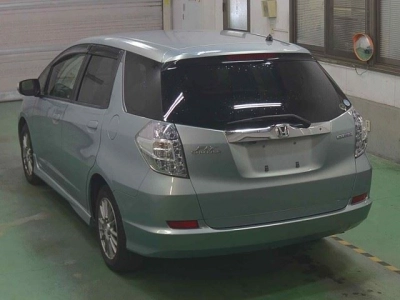 HONDA FIT SHUTTLE