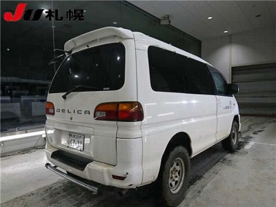 MITSUBISHI DELICA SPACE GEAR