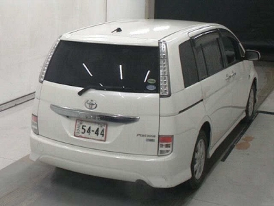 TOYOTA ISIS