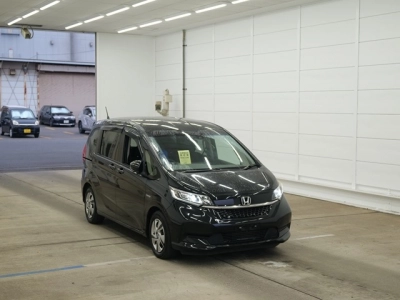 HONDA FREED HYBRID