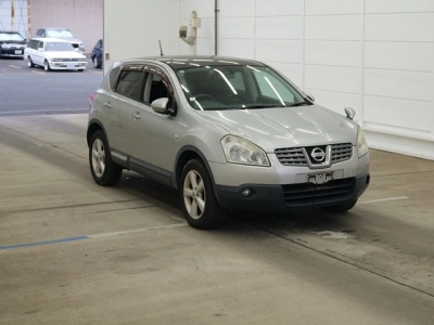 NISSAN DUALIS