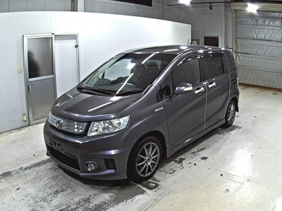 HONDA FREED SPIKE HYBRID