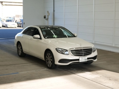 MERCEDES BENZ E CLASS