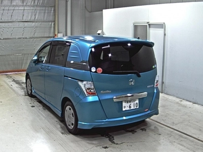 HONDA FREED SPIKE HYBRID