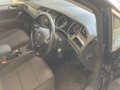 VOLKSWAGEN GOLF TOURAN