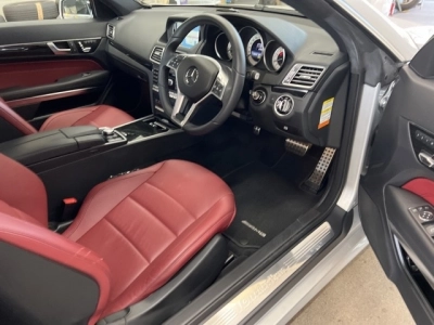 MERCEDES BENZ E CLASS