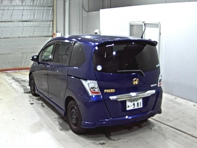 HONDA FREED HYBRID