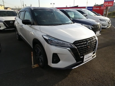 NISSAN KICKS