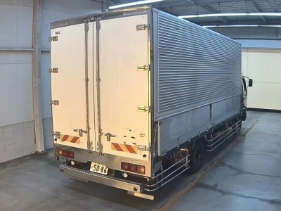 MITSUBISHI FUSO FIGHTER