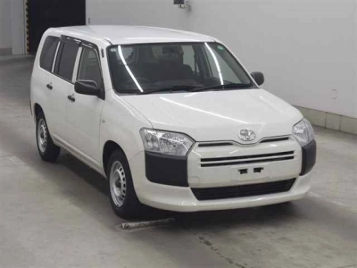 TOYOTA SUCCEED VAN