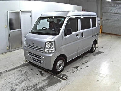 NISSAN NV100 CLIPPER
