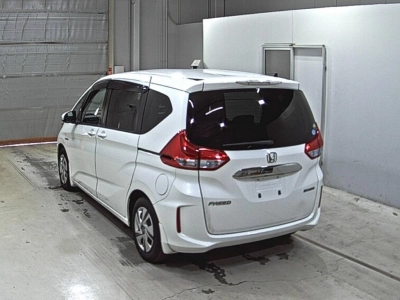 HONDA FREED HYBRID