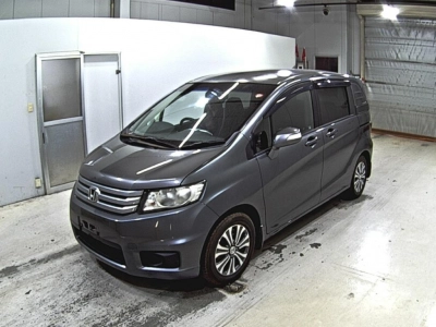 HONDA FREED SPIKE