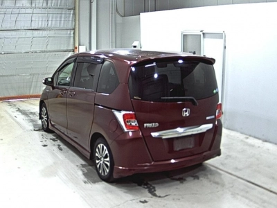 HONDA FREED HYBRID