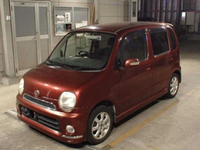 DAIHATSU MOVE LATTE