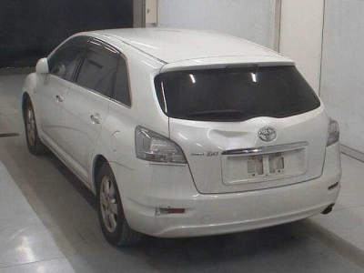 TOYOTA MARK X ZIO