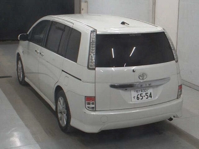 TOYOTA ISIS