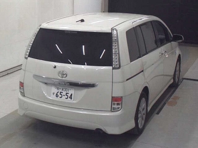TOYOTA ISIS
