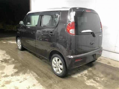 SUZUKI MRWAGON