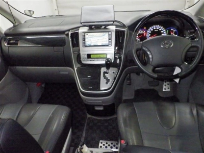 TOYOTA ALPHARD V