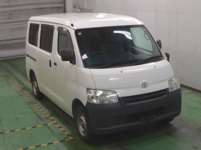 TOYOTA LITE ACE VAN
