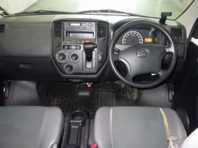 TOYOTA LITE ACE VAN
