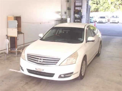 NISSAN TEANA