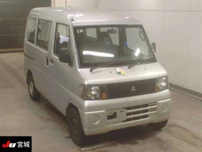 MITSUBISHI MINICAB
