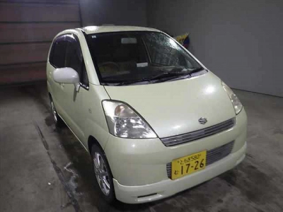 SUZUKI MRWAGON