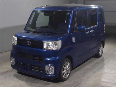 TOYOTA PIXIS MEGA