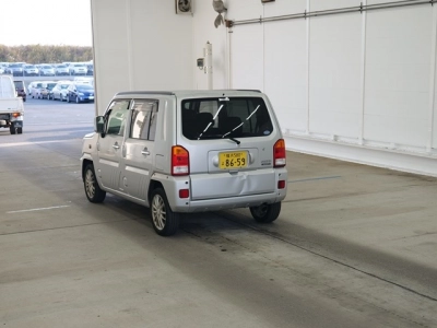 DAIHATSU NAKED