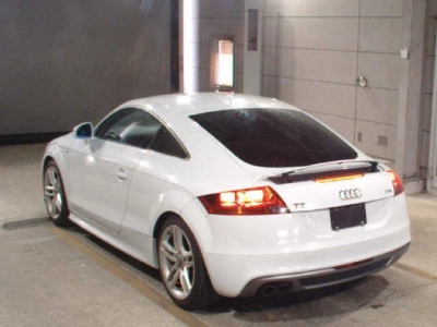 AUDI TT