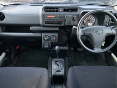 TOYOTA SUCCEED WAGON