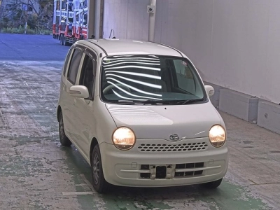 DAIHATSU MOVE LATTE