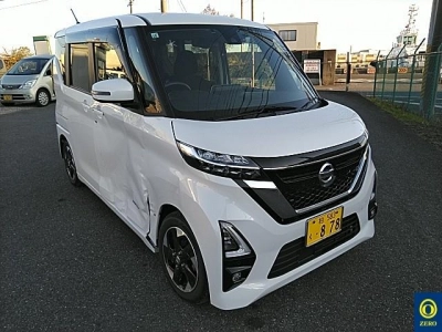 NISSAN ROOX