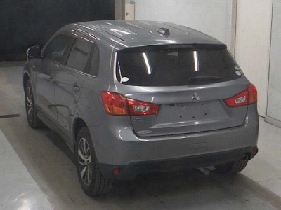 MITSUBISHI RVR