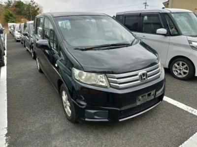 HONDA FREED SPIKE