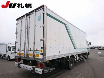 MITSUBISHI FUSO FIGHTER