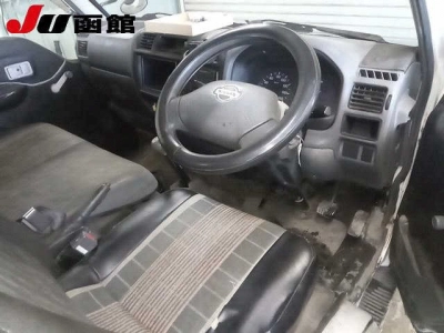 NISSAN VANETTE TRUCK