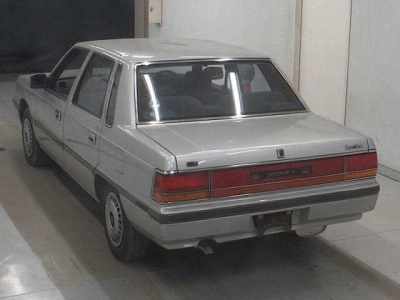 MITSUBISHI DEBONAIR V